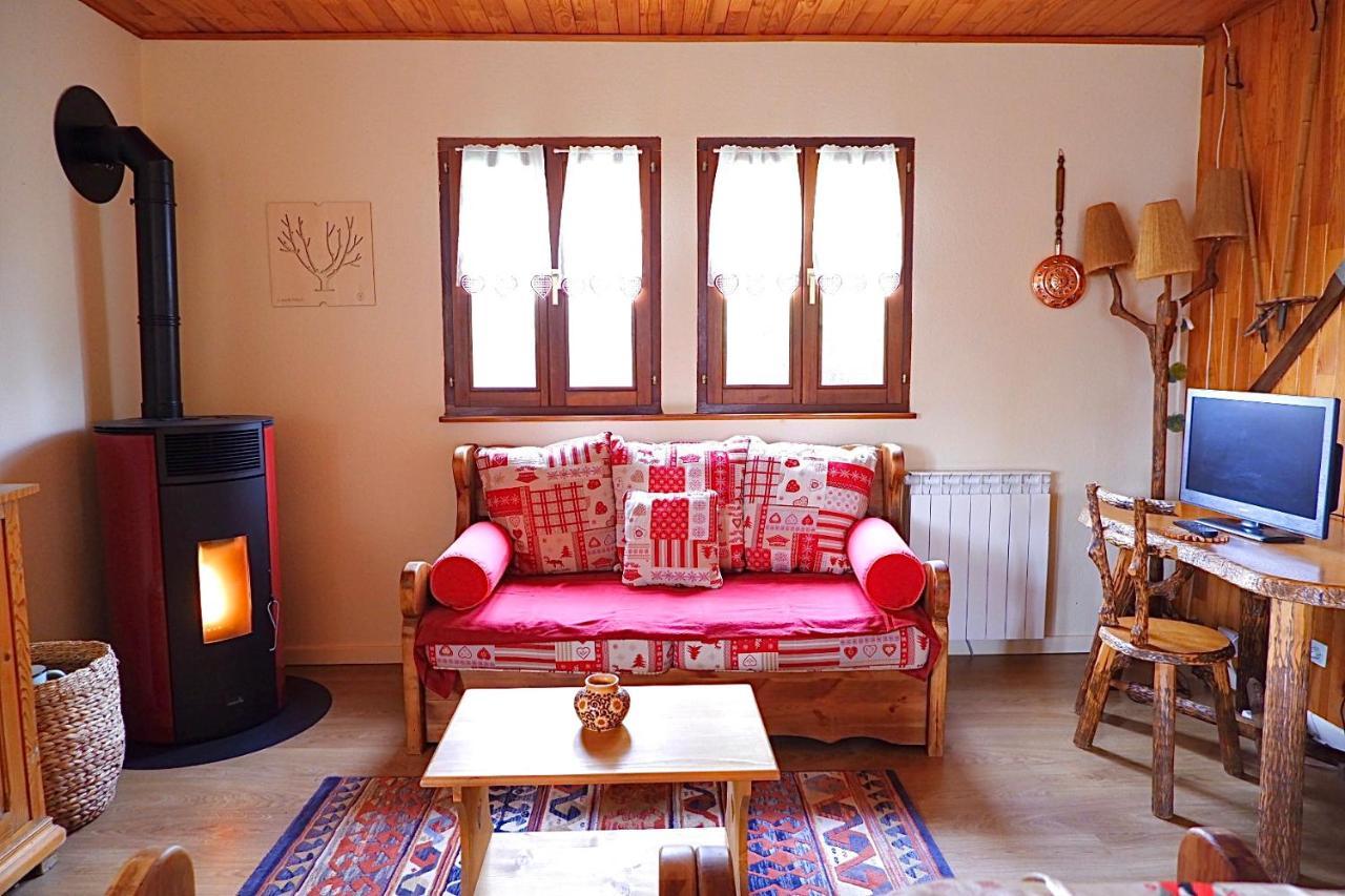 Petit chalet de montagne avec espace extérieur Labaroche Extérieur photo